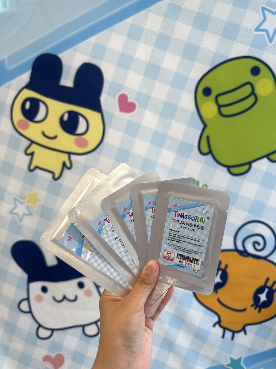 E_Sun93's tweet photo. 두명이서 이만큼…
사실 내가 다 먹어야함…

지류굿즈밖에 없어서 슬퍼

#Tamagotchi #다마고치 #다마고치콜라보카페 #반다이남코코리아 #투니크 https://t.co/mfvxpM2pcL