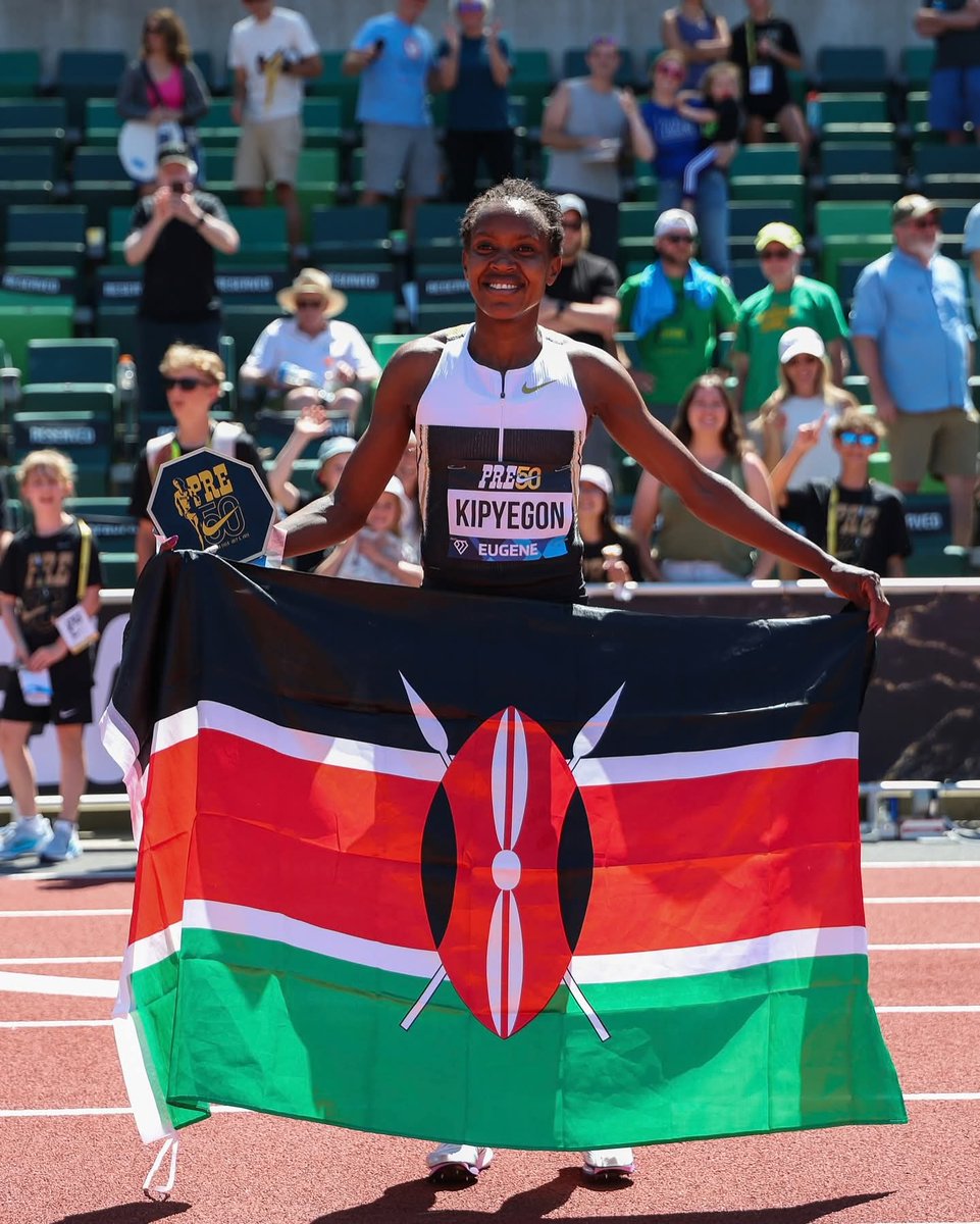 TheAsianWeekly's tweet image. Track Queen Faith Kipyegon runs under 3:49 in the 1,500m and breaks her own world record over the distance.
#teamkenya