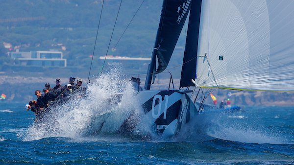 #vela "American Magic" busca a su octavo Mundial TP52 en una emocionante Gran Final a dos asaltos <a href="/CNavalCascais/">CNCascais</a> . <a href="/52SUPERSERIES/">52 SUPER SERIES</a> <a href="/worldsailing/">World Sailing 🌎⛵️</a> <a href="/fp_vela/">FPVela</a> 
regatistas-virtuales.net/noticias/notic…