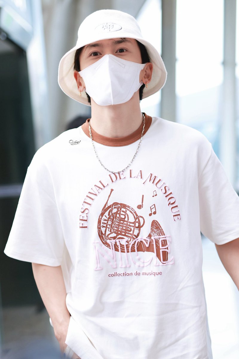 ehsally1's tweet image. 250706 🛬
#张哲瀚 #ZhangZhehan 

#ZhangZhehan #ZhangZhehan张哲瀚
#张哲瀚 #張哲瀚 #ZZH 
#チャンジャーハン #장철한 #จางเจ๋อฮั่น
#zhangzhehan_super3 
#洪荒剧场
#zhangsanjian
#张三坚
#山河令
#WordOfHonor 
#TheRealZhangZhehan