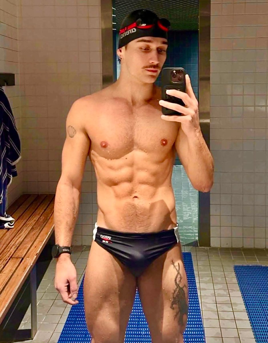 #gaybulge