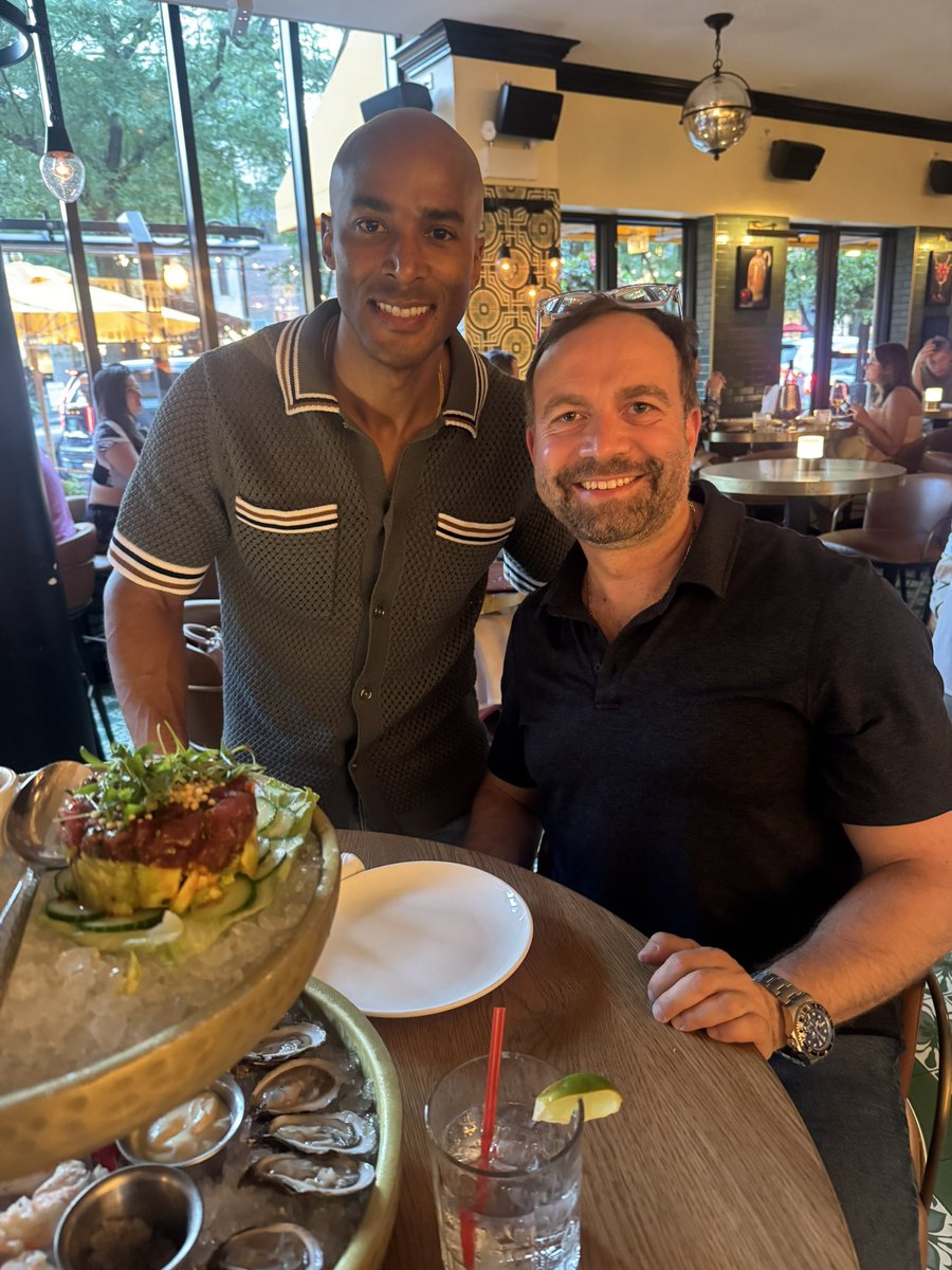 NaderDahdaleh's tweet image. Great catching up with my friend and top-tier plastic surgeon Dr. Marco Ellis at our favorite spot—The Bellevue Chicago. Big congrats on his new role as Residency Training Program Director!