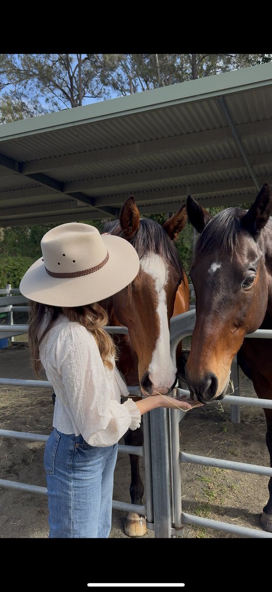 Isabella King (@isabellaakingg) on Twitter photo A special morning with <a href="/RacingHearts1/">Racing Hearts</a> for their Grand Opening at the McIntyre Centre ๐ซถ๐ผ Did you know you can sponsor an OTTB for just $100/week? Your support helps care for retired racehorses & transforms lives through therapy for those with disabilities or mental illness. A special morning with <a href="/RacingHearts1/">Racing Hearts</a> for their Grand Opening at the McIntyre Centre ๐ซถ๐ผ Did you know you can sponsor an OTTB for just $100/week? Your support helps care for retired racehorses & transforms lives through therapy for those with disabilities or mental illness.
