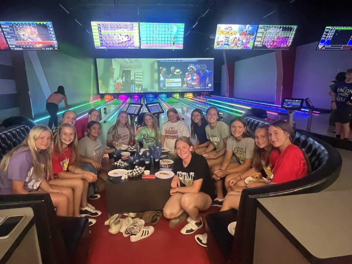 CC Bison Softball (@ccbisonsoftball) on Twitter photo Team bonding activity tonight! Keleigh and Deja were our top bowlers! 💪 Team bonding activity tonight! Keleigh and Deja were our top bowlers! 💪