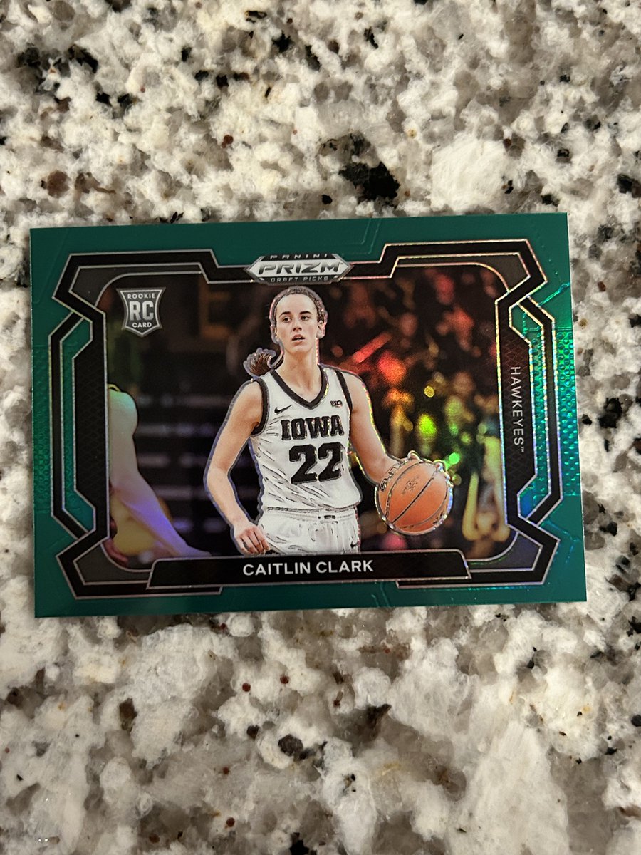 Caitlin Clark Green Prizm Variation

$15 PWE 

Sorry the Iowa stuff has go to go!