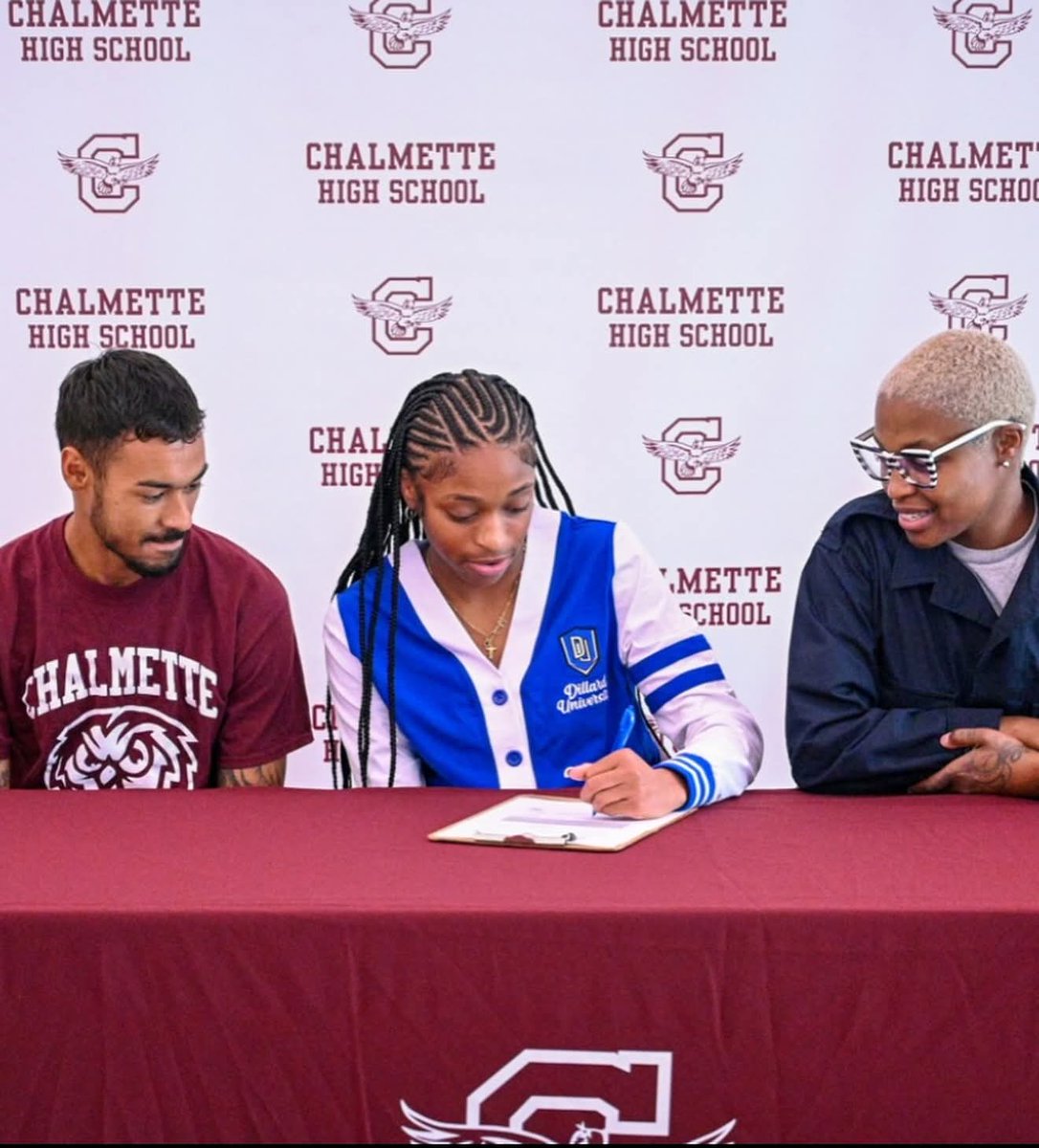 Macy Robinson from Chalmette High School, Louisiana signed with Dillard University track and field