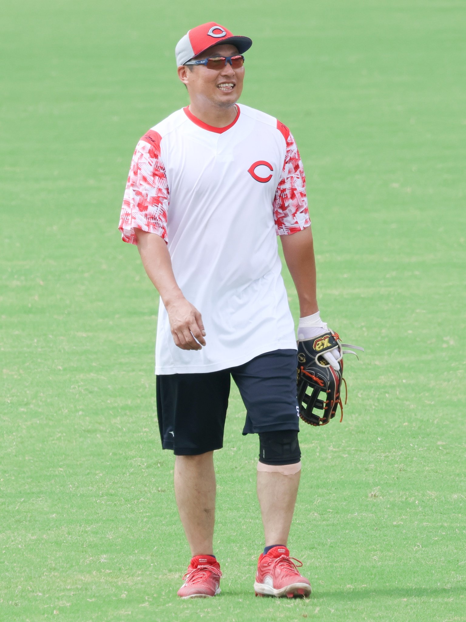 MIZUNO - 広島東洋カープ松山竜平選手NPB公式プロ野球MIZUNO木製バット(C55) 広島東洋カープ松山竜平選手NPB公式プロ野球MIZUNO木製バット