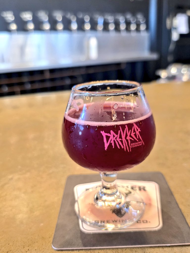 dreamfactory47's tweet image. Great visit to the @DrekkerBrewing this evening! They are doing some outrageous things. #Fargo