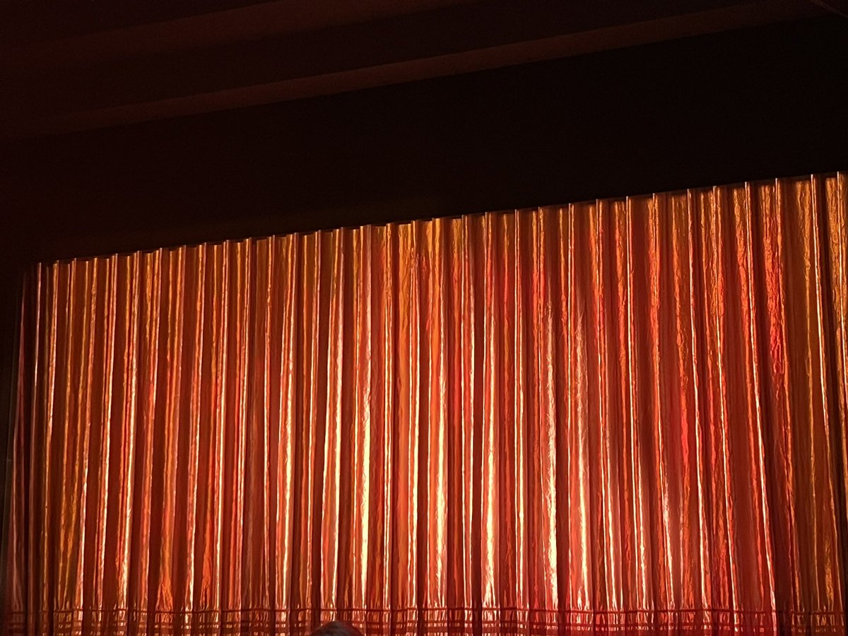 rpoole23's tweet photo. Ready for the show!!  @PioneerTheater. https://t.co/Wsguu7dRem