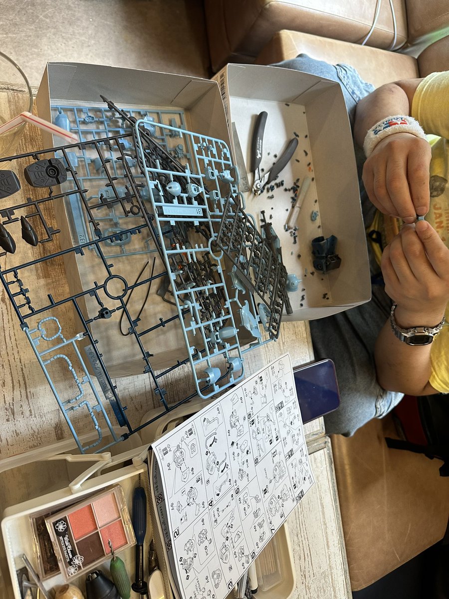 #ぷらんたんホビー魂
みんな各々作業が捗るホビー魂です！

最新のエグザべギャンから色々なプラモが多い回ですね( ◜𖥦◝ )

14時まで緩くやってくぞーっ！(*òωó)ﾉ