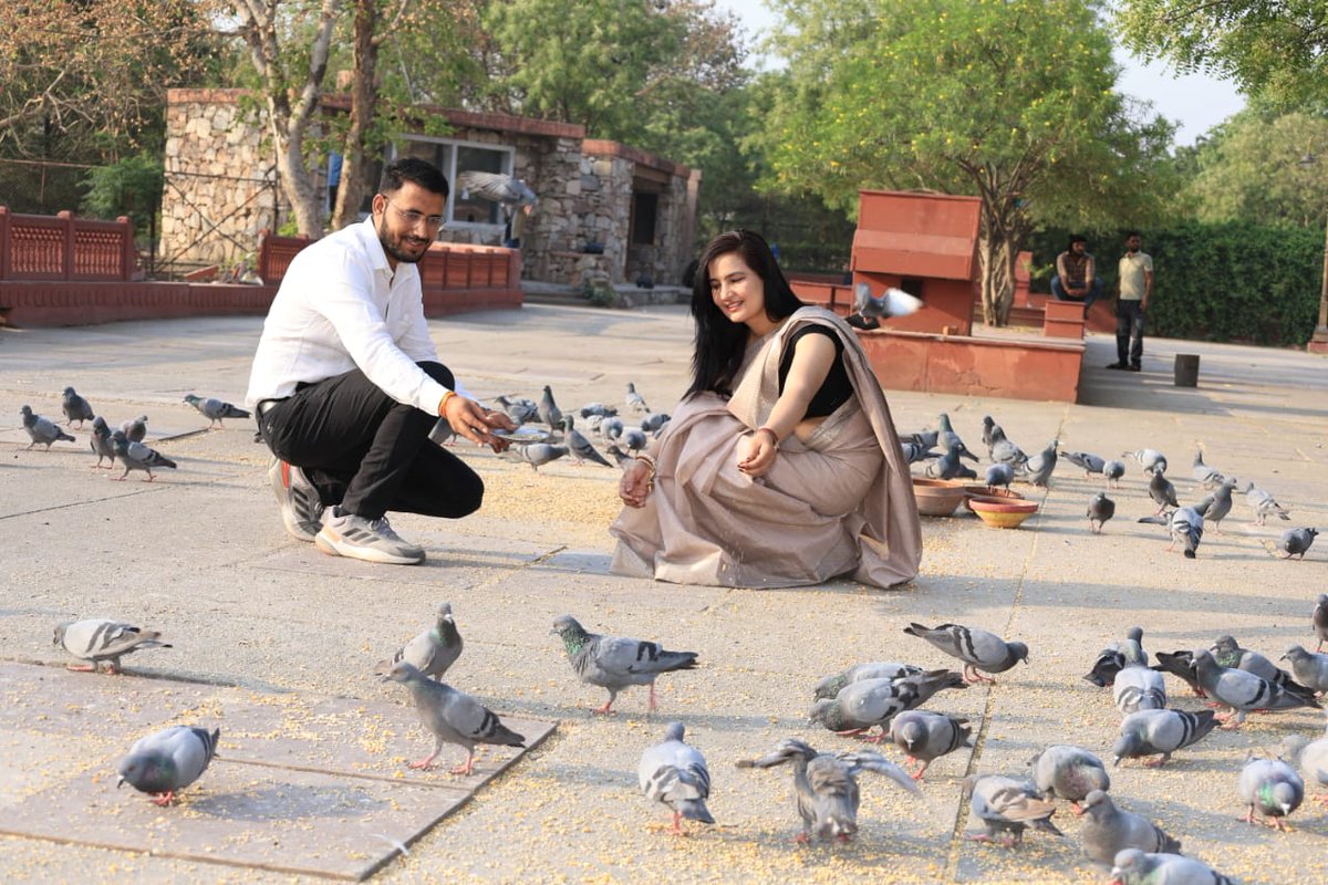 Ritu Shahpura (@ritushahpura) on Twitter photo आज मेरा जन्मदिन है और आप सभी मुझे जन्मदिन की बधाइयां दे सकते हो 🥰🤣💞
सोशल मीडिया पर आजकल कम ही एक्टिव रहती हु! क्योंकि दोहरी जिम्मेदारियां जो आ गई शादी के बाद 🥰🥰<a href="/Dadarwal7/">Harpal Dadarwal</a>💞 आज मेरा जन्मदिन है और आप सभी मुझे जन्मदिन की बधाइयां दे सकते हो 🥰🤣💞
सोशल मीडिया पर आजकल कम ही एक्टिव रहती हु! क्योंकि दोहरी जिम्मेदारियां जो आ गई शादी के बाद 🥰🥰<a href="/Dadarwal7/">Harpal Dadarwal</a>💞