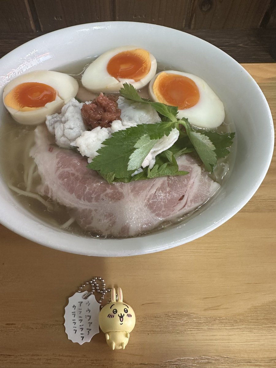 DUFFy738KEISUKE's tweet image. らぁ麺 大金星✨
アサリと鱧の冷やしラーメン＆だしご飯🍚
(ˊo̴̶̷̤ꑣo̴̶̷̤ˋ)ﾔｧｰﾊｧｰ!!
鱧と梅は合いますね(๑♡∀♡๑)
骨切りと湯引きがしてあり美味しかったです(ˊo̴̶̷̤ꑣo̴̶̷̤ˋ)ﾔｧｰﾊｧｰ!!

ｺﾞﾁｿ━(人&amp;gt;▽&amp;lt;｡)━ｻﾏｯでした

もっさんありがとうございます!(´▽｀)