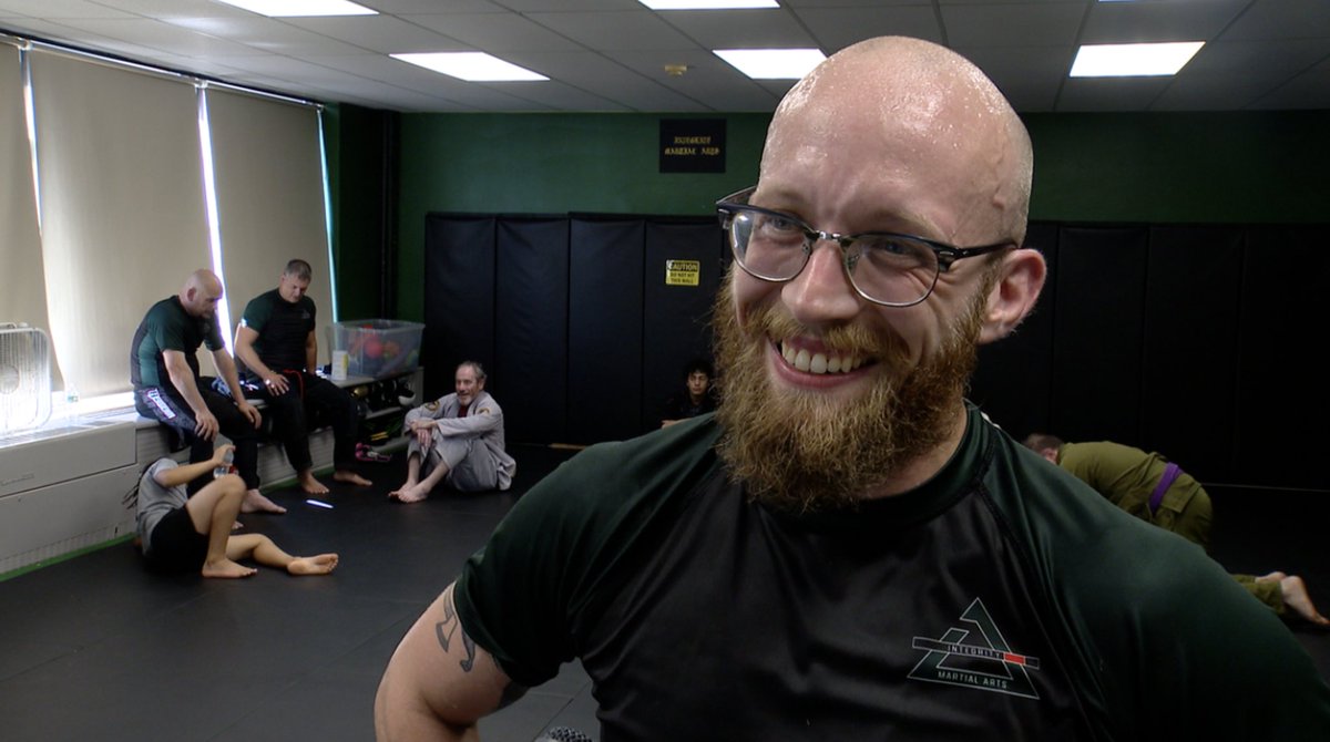 RyanUndercoffer's tweet photo. Roll A Thon by the numbers:

30 rounds
7 submission wins
6 sub losses (4 to my kids class students😁)
>$1,000 in prizes donated by Integrity Martial Arts, @venum
@hayabusafight @WarTribeGear @FUJISportsUS 
$1,500 for Matt Urban Human Services 
#1 sweatiest interview of my career https://t.co/tdTAiGWqMm