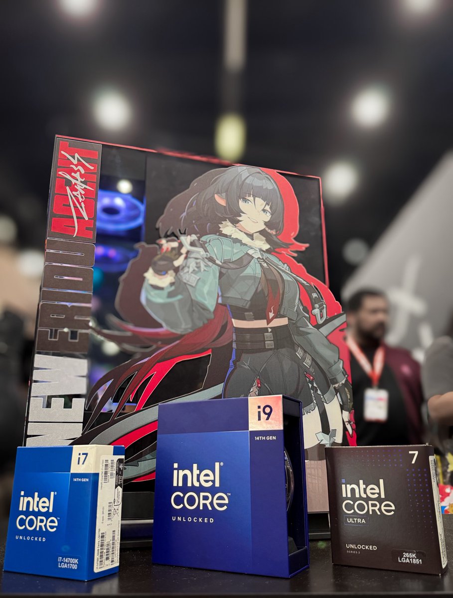 CLXGaming's tweet image. Huge thanks to our partner @IntelGaming for making #AX2025 even more legendary—and for teaming up with us to throw an awesome giveaway at the @MDOTRAGE booth!
#clxgaming #AnimeExpo2025