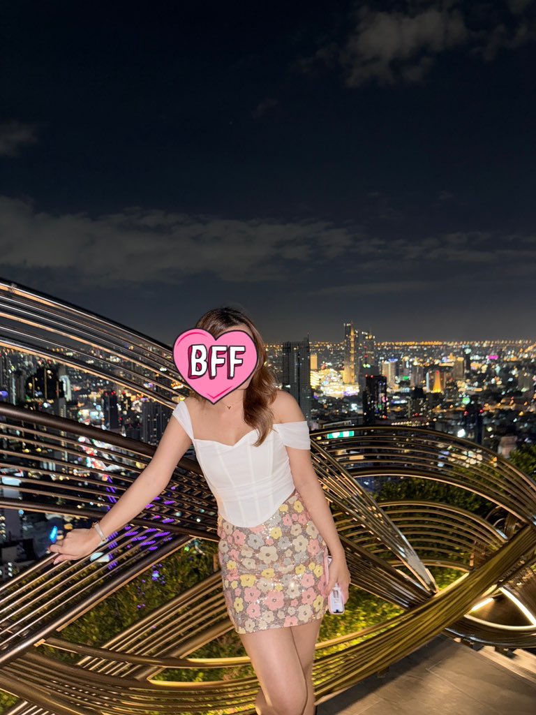 ManAussawa's tweet photo. @cuteee200 ป้ายยากระโปรงที่ติดแกรมที่สุด และชอบที่สุดใส่ละมีแต่คนชม คนถามว่าซื้อกระโปรงจากไหน ใส่ได้ทั้งกลางวันกลางคืน คือน้องวิบวับแต่ไม่ลิเกอะ ไม่เยอะตะโกน เก๋มากแต่งตัวสนุกสุด ไอเลิฟฟฟ (เอว26สะโพก 34-35) เอฟ S มา จริงๆนี่ว่า M อาจจะใส่สบายกว่า แปะพิกัดคับบ✨🤍

https://t.co/iwJV8AIgvB https://t.co/kkOSQoOl66