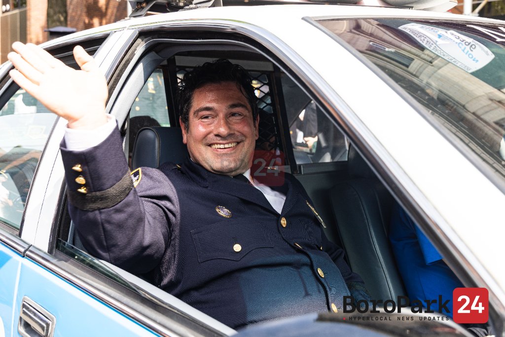 70th Precinct Bids Farewell to Deputy Inspector Gregory Mackie After 25 Years of Service
boropark24.com/news/70th-prec…