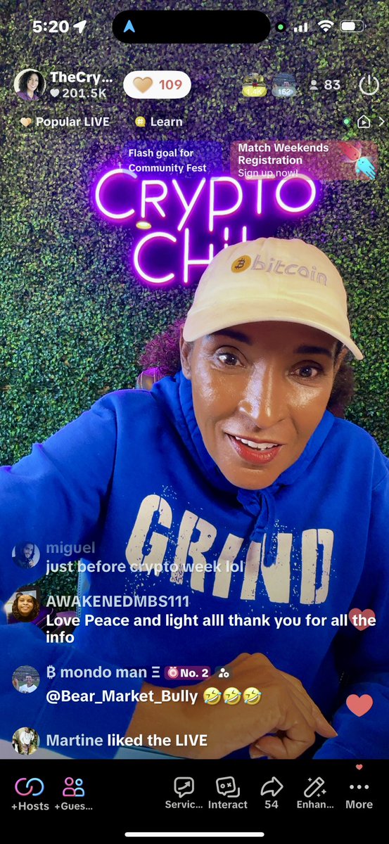 cryptochik1's tweet image. Still teaching the crypto basics to newbies.  So many normies have no idea what they about to miss. It’s going to be a catastrophic loss. #newbies #crypto #basics