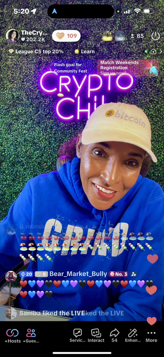 cryptochik1's tweet image. Still teaching the crypto basics to newbies.  So many normies have no idea what they about to miss. It’s going to be a catastrophic loss. #newbies #crypto #basics