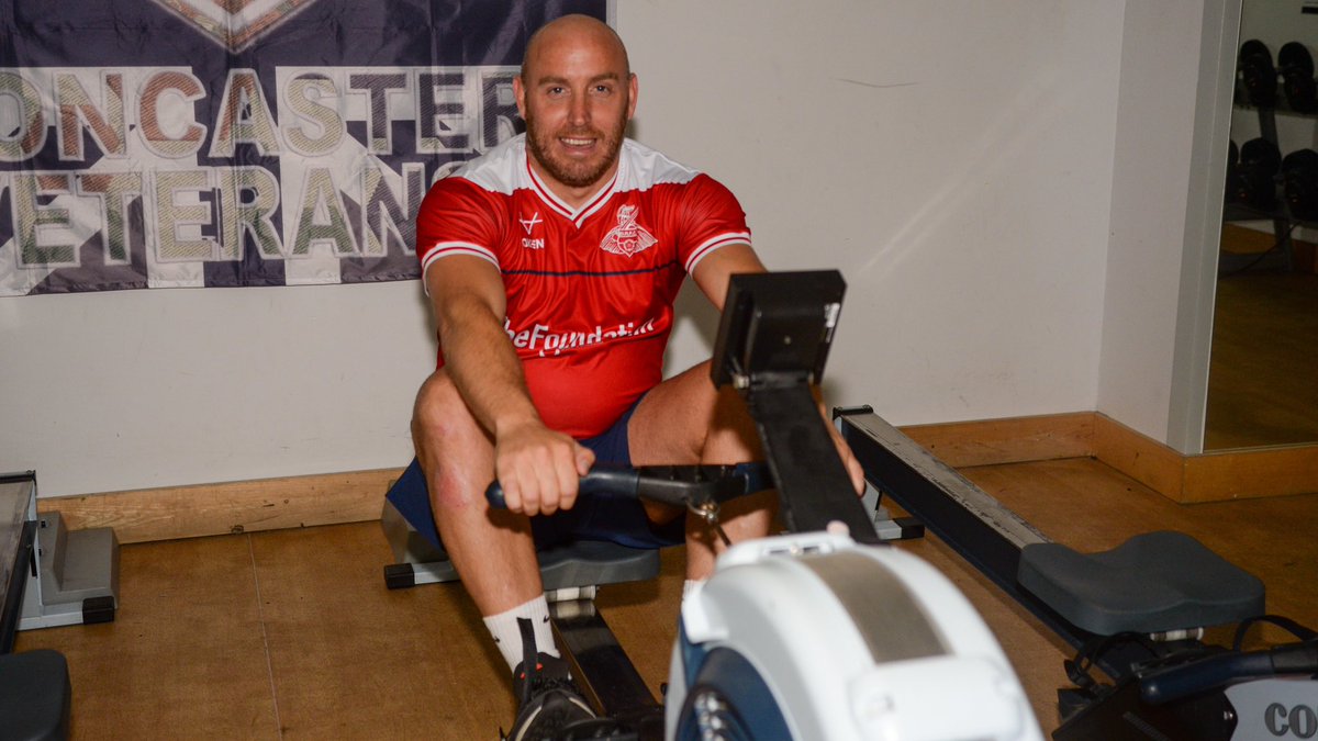 All smiles as we row deep into the morning…

We’ve nearly rowed the equivalent of from the Eco-Power to Paris 😱🚣‍♂️

Keep donating, it means the absolute world to Teresa &amp; to us &amp; our Fit Forces project ❤️➡️ givi.ng/y8tz

#24hourrowchallenge