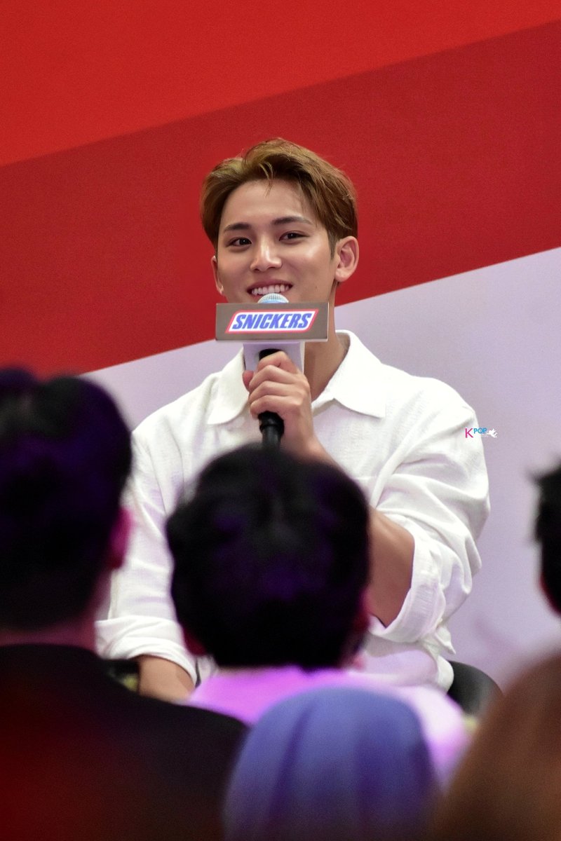 MyKpopHuntress's tweet photo. Who’s having Mingyu PCD? Min already collapsed and can’t get up 😭😭😭 Here are some pics to make y’all suffer with me!
250705 MINGYU @ Sunway Pyramid #MINGYU #MINGYUinMY #MINGYUinKL #SEVENTEEN #민규 #MINGYU #SorryForTheHeads #BlameTheTallPeople #IWasFightingForMyLife #NotMyBestWorkButItsMingyu #MINGYUUUU