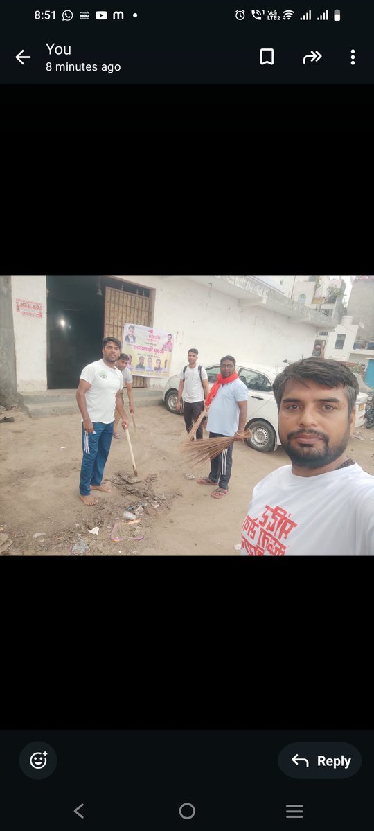Rahultanwar108's tweet photo. प्राचीन शिव शक्ति मंदिर मोलरबंद विस्तार एफ ब्लॉक गली नंबर 16 बदरपुर में आज मंदिर स्वच्छता अभियान के तहत हम सभी भाइयों सफाई की@HinduEcosystem_ @KapilMishra_IND @mohittyagihindu @RameshwarAryaji @moodsofbharat 
#CleanTemple #HinduEcosystem

#KapilMishra https://t.co/Y6QEySx95V