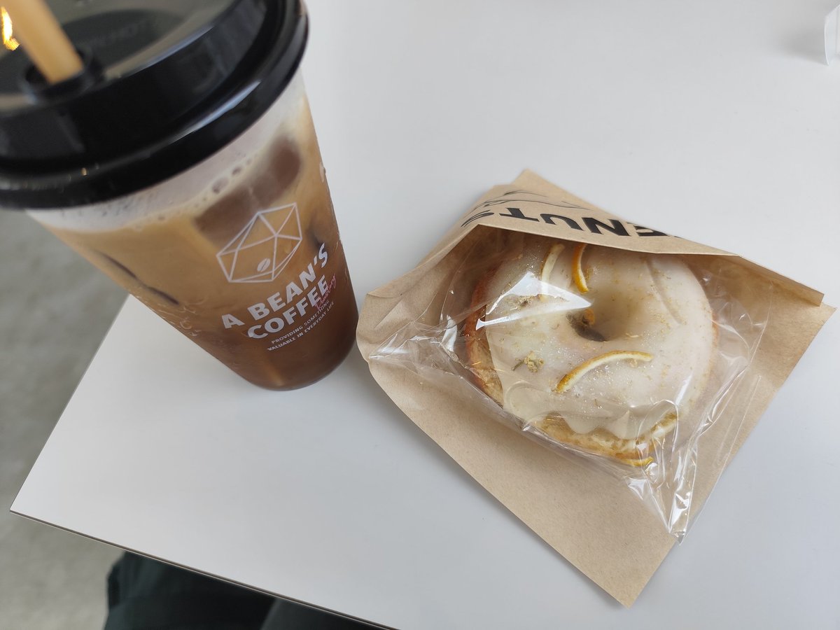 44pyonmaru's tweet photo. TikTokで見てずっと行ってみたかった羽生の天空カフェ・A BEAN'S COFFEEに行ってきた😆カモミールレモンドーナツがバリ美味かった🍩

#アビーンズコーヒー https://t.co/1KvA9xRd3L