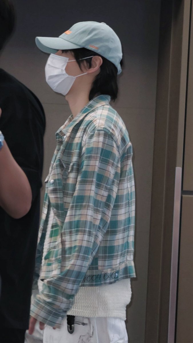 6v61004's tweet image. 250706 HND μΆκ²½
κ·μ¬μ΄ μππ»
#TAEMIN #νλ―Ό #γγγ³ #ζ³°ζ°