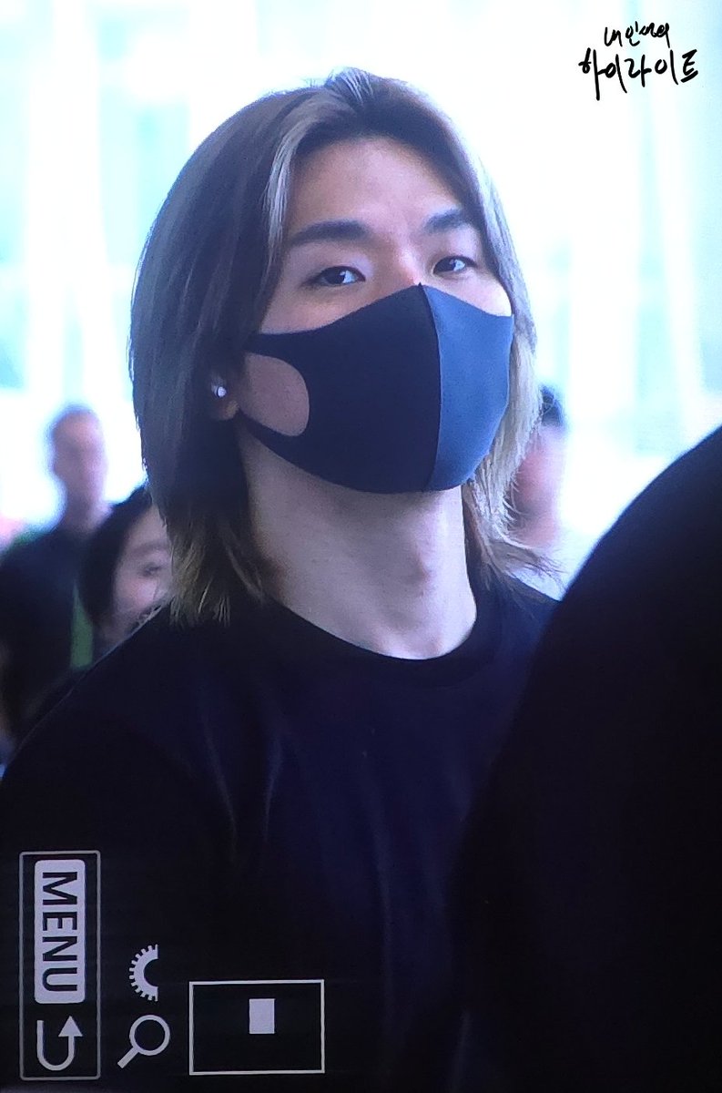 High__Lite's tweet photo. 250706 HKG

🥰🫶

#대성 #DAESUNG #DLITE #テソン
#DsWAVE #DsWAVEinHK
@d_lable https://t.co/2OdPzaxv5a