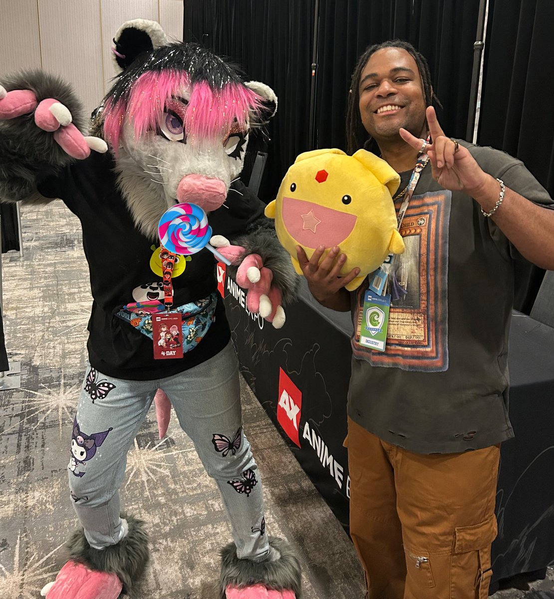 I met Zeno Robinson eng voice of SQUARES from Puyo Puyo Tetris 2!! 

He said he loves the fact people care so much about Squares haha 😁❤️