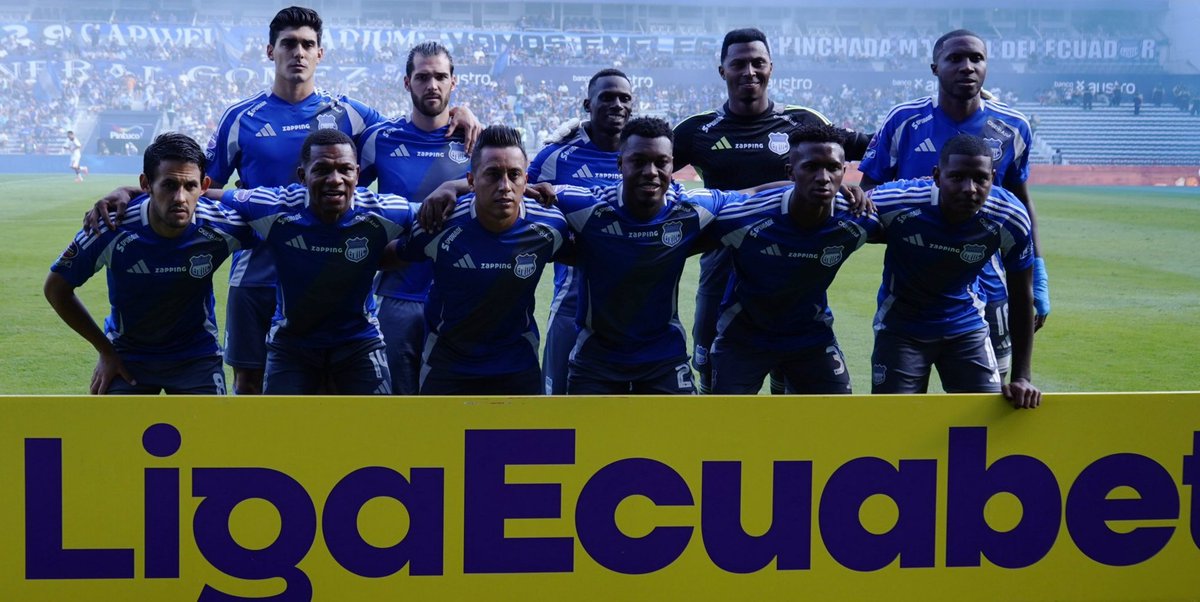 alfredo mera giler (@amerazul) on Twitter photo Números y curiosidades del partido CSEmelec 2 Cuniburo( Vinotinto) 0
Emelec con su triunfo sobre <a href="/vinotinto_Ec/">Vinotinto FC Ecuador</a>
Corta una racha de 3 empates consecutivos
Delfin 2-2
Católica 1-1
Macara 1-1.
Lleva 5 partidos sin perder su último triunfo había sido el 31.05.2025 contra Orense 1-0. Números y curiosidades del partido CSEmelec 2 Cuniburo( Vinotinto) 0
Emelec con su triunfo sobre <a href="/vinotinto_Ec/">Vinotinto FC Ecuador</a>
Corta una racha de 3 empates consecutivos
Delfin 2-2
Católica 1-1
Macara 1-1.
Lleva 5 partidos sin perder su último triunfo había sido el 31.05.2025 contra Orense 1-0.