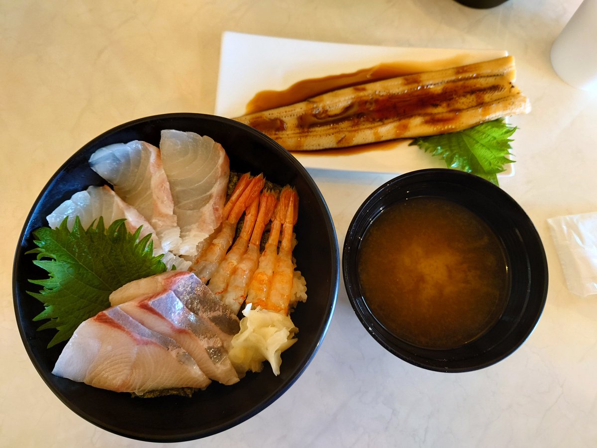 とりあえず敦賀でひる（笑）