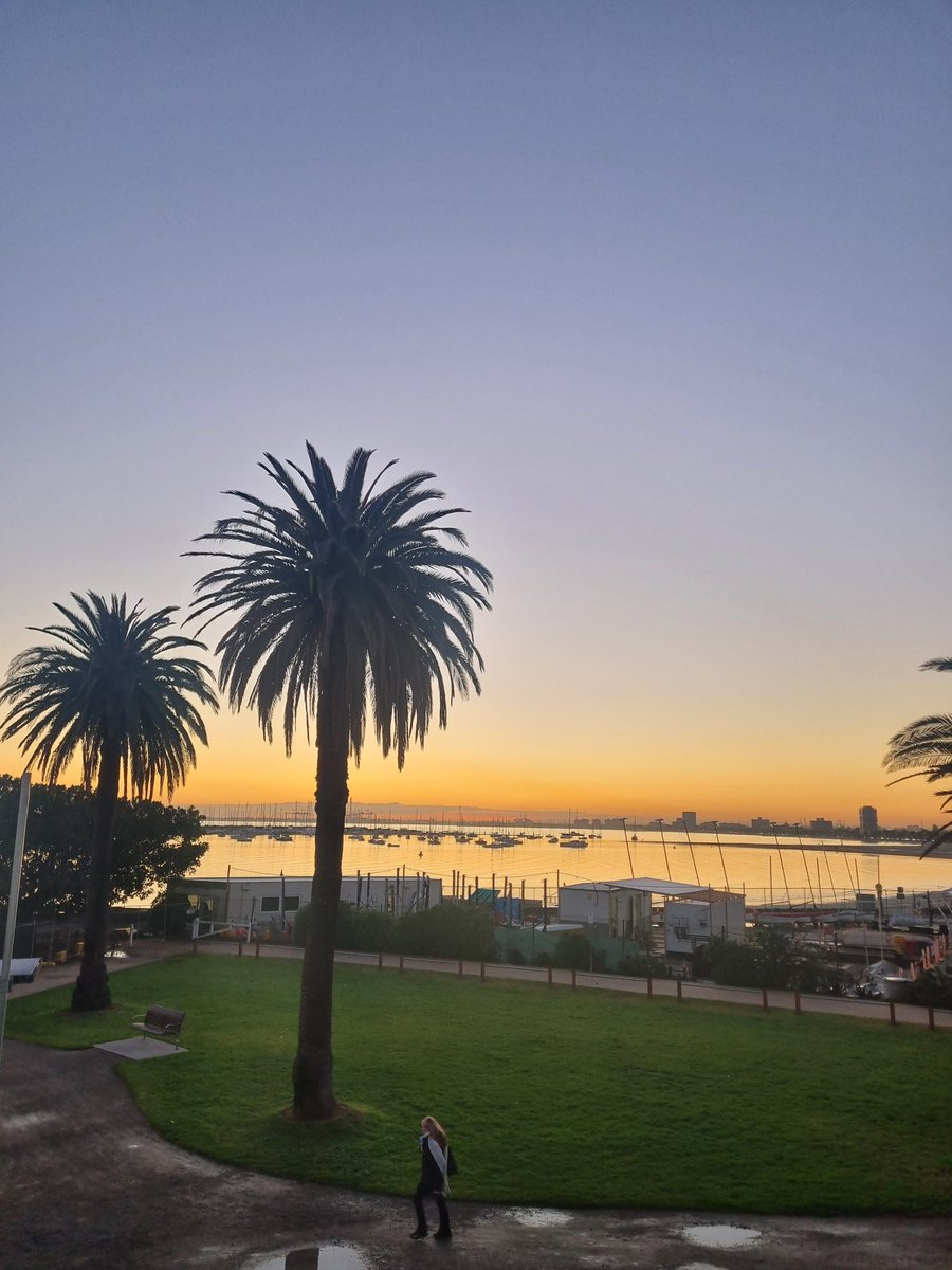 rambocam8's tweet photo. @Matt_Pinner St Kilda Beach Melbourne VIC https://t.co/XOgOPBTOas