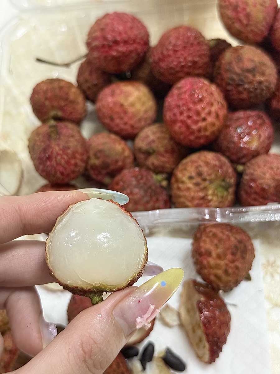 吹空调吃荔枝是最幸福的