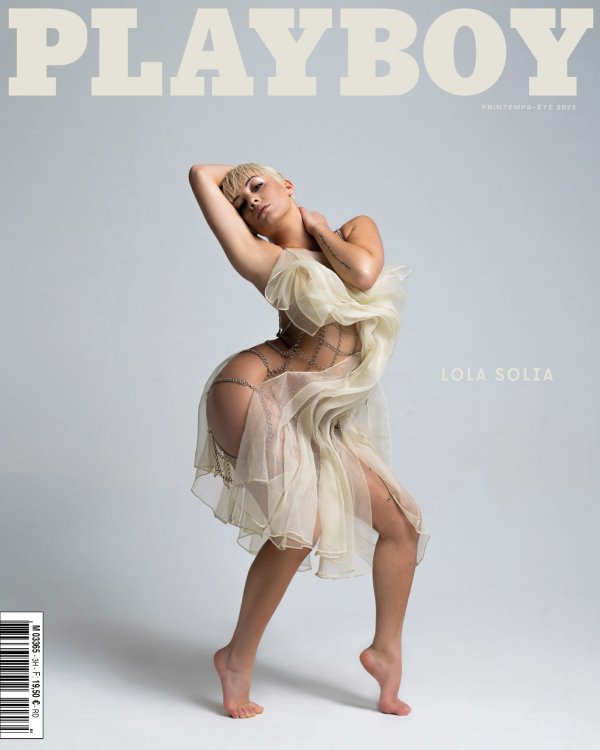 Avez-vous lu le dernier Playboy ? Si ce n’est pas le cas, je vous conseille de le commander au plus vite. Lorsque vous ouvrirez votre colis, le parfum des composés organiques volatils vous fera la promesse du neuf, et cette promesse sera tenue dès l’ouverture de la revue, rythmée