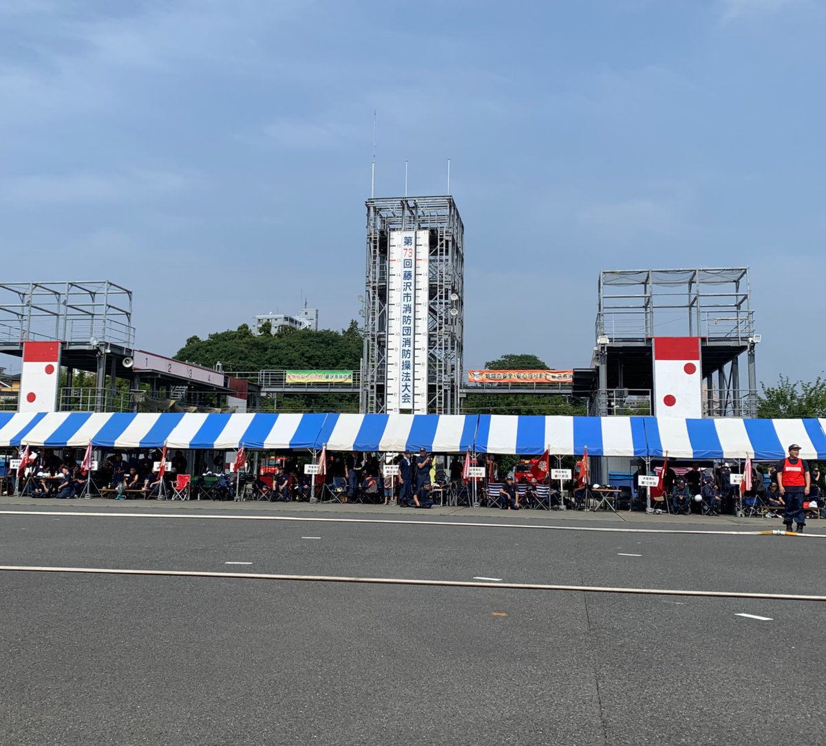 kamioeri_fj's tweet image. 7/6今朝は、第73回藤沢市消防団消防操法大会を見学させて頂きました。
ポンプ車4人操法で競う大会。
日頃から地域住民の生命、身体、財産を守るため、ご尽力頂いている消防関係者の皆様には感謝の念に堪えません。ありがとうございます。
#神尾江里、#藤沢市、#藤沢市議