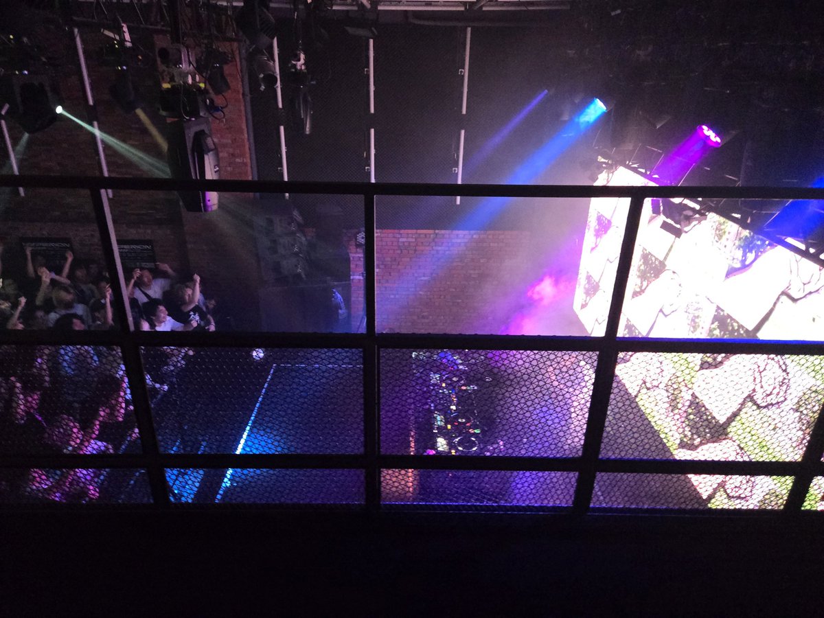 tn4mdg1's tweet image. 君が大人になったんだ、大合唱
#HYPERION