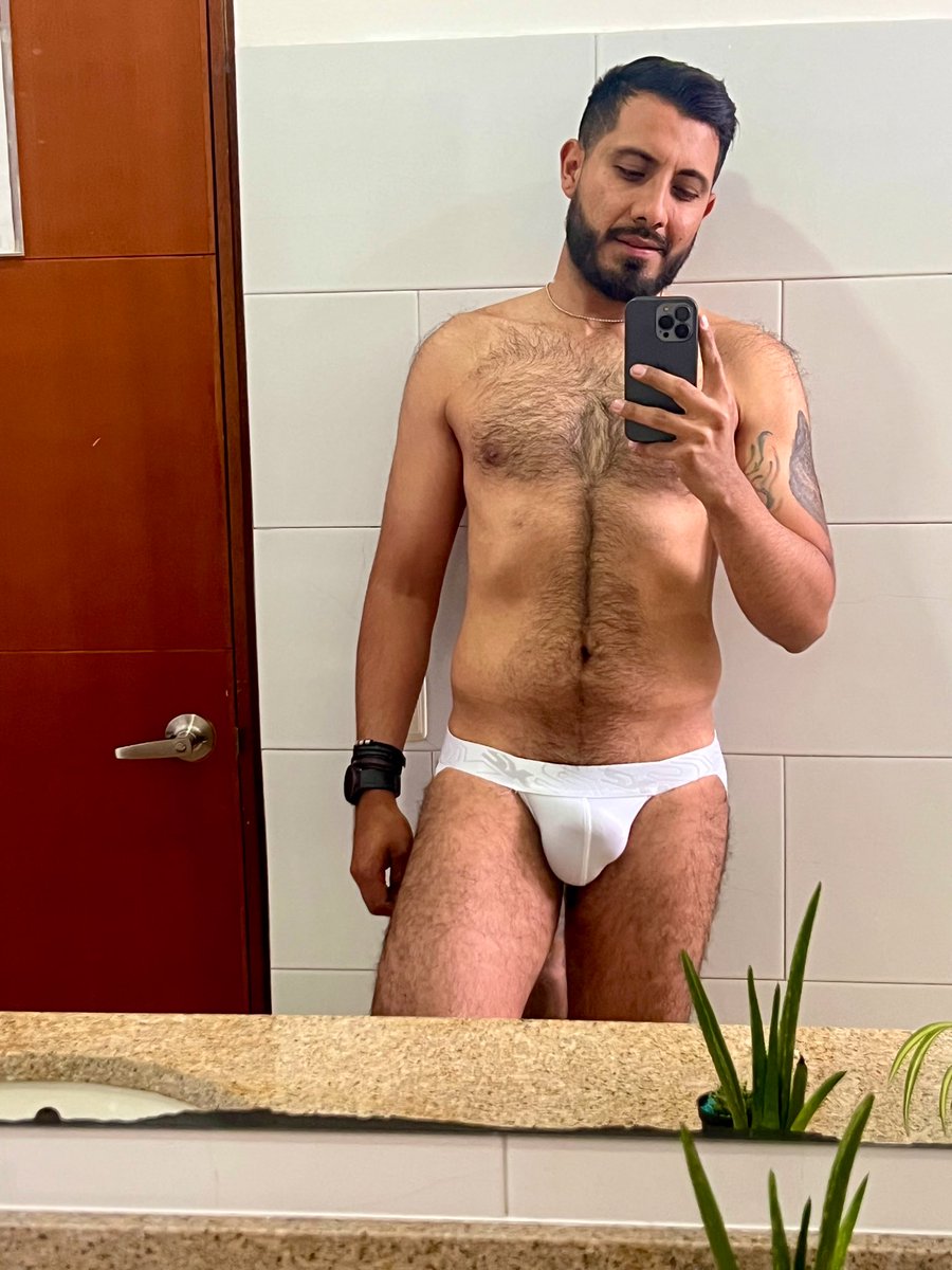 jupiterdesnudo's tweet photo. Foticos en el trabajo 😈🔥 https://t.co/jxaNFSkDWx
