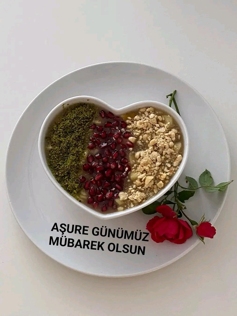 Yaptığınız aşure evinize bereket getirsin