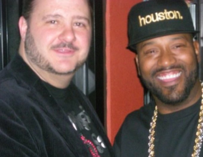 J-Mill &amp; Bun B - In April 2006, The Source celebrated the “Don’t Mess with Texas” issue.  

Select pieces from J-Mill’s personal archive will be featured in the upcoming FineArt.HipHop auction.

Check out J-Mill's interview:  fineart.hiphop/viewArticle/4

#BunB #UGK #HipHop