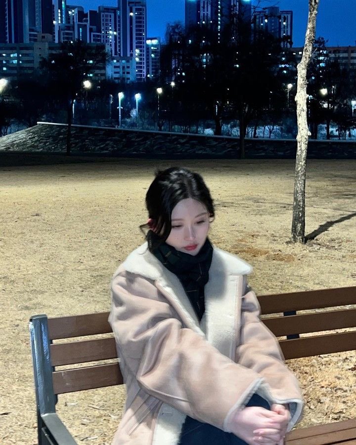onlyuzfall's tweet photo. 사짅기사 어녕 x 일반인 폸

저기.
제 모델 해보��� 생각 없으세요?
그렇게 바쁘진 않아 보이시는데. https://t.co/OasUDgdXvE