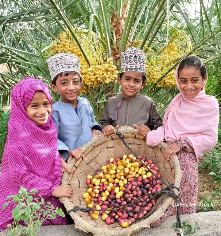 🤍🔹
اللهُم أقر   أعيننا بتَحقيق ما نَتمنى
وبشرنا بما   ننتظر
وأنت خَير   المُبشرين🌧️
✨
#صباح_الخير