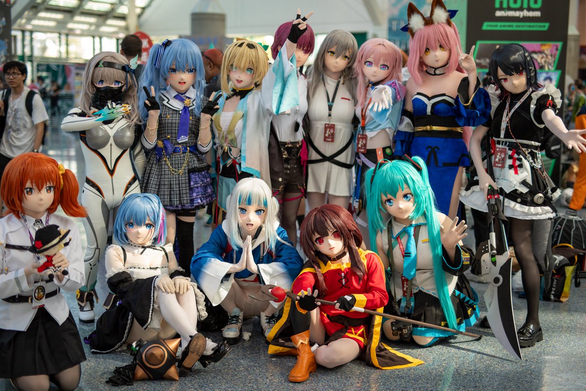 Hi there! Day 3 of #AnimeExpo came and gone, and with it came another kig meet!

I was able to meet up with some kigs I had met before and some new kigs as well! It was a blast to take pictures of them! It was even great to get to know some of them as well!

(1/x)