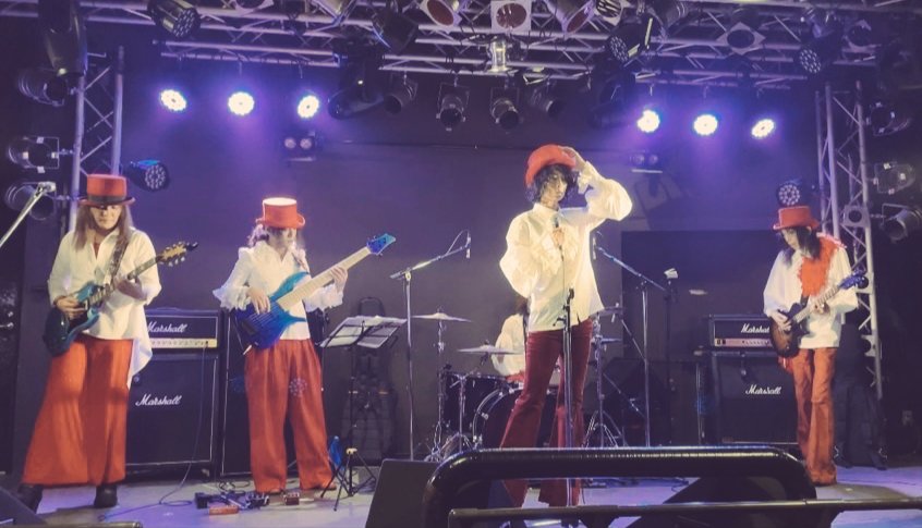 7/5㈯町田プレイハウスご来場ありがとうございました。

SE
The Zombies／好きさ好きさ好きさ I Love You

TELL ME
永遠のラブリーデイ
Run for the Blue Roses
サンシャイン・ラブ
LOVE ME TONIGHT
恋のピエロ
LONDON CALLING
眠れぬロマンティック