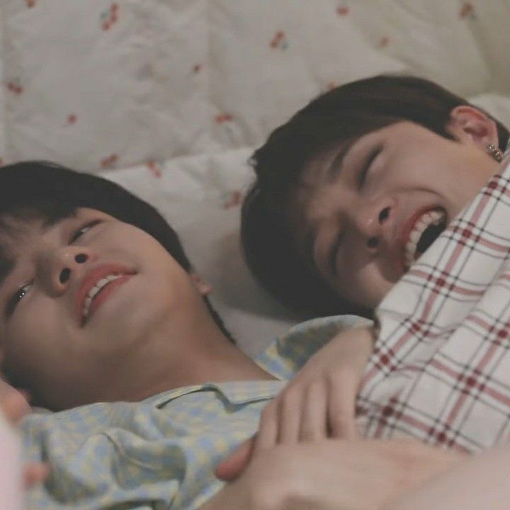 Hilo de momentos chanmin para seguir llorando un rato más 🤏🏻🥹

A thread 🧵
