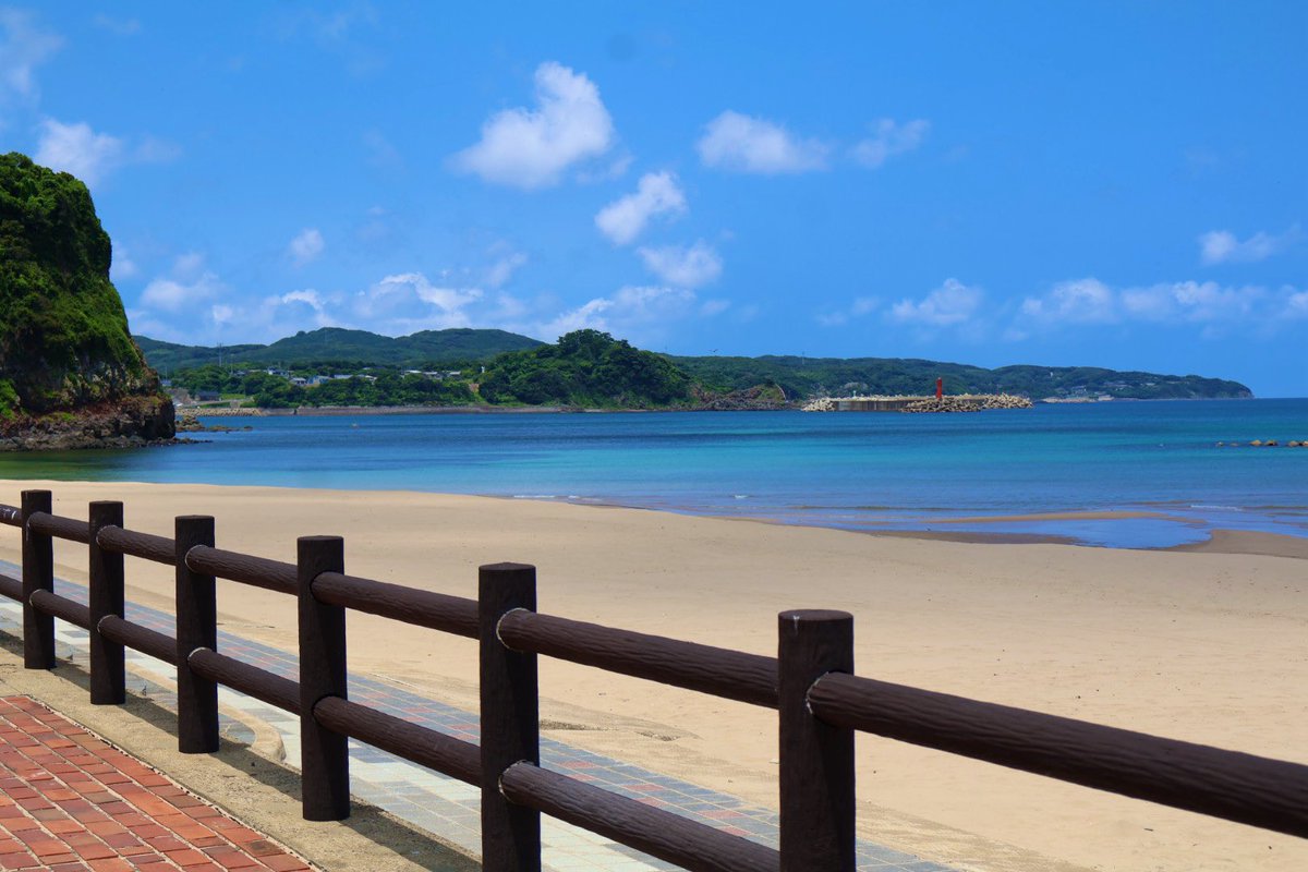 #つながる青空 #キリトリセカイ
#写真好きと繋がりたい #青空
#写真撮ってる人と繫がりたい
#空が好きな人と繋がりたい