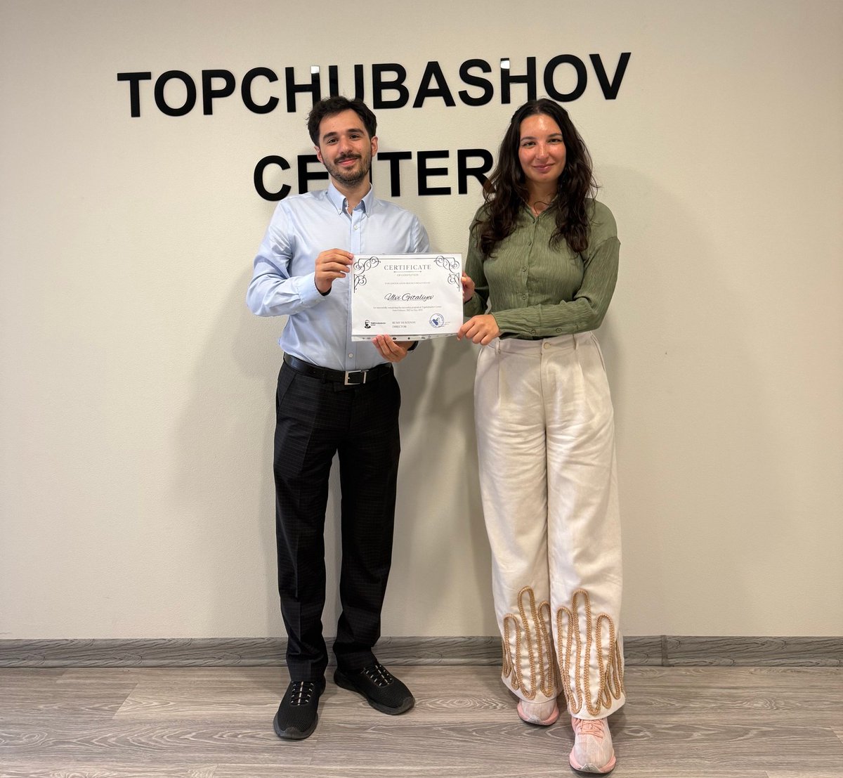 Topcenterorg's tweet image. On July 4, our intern Ulvi Gitaliyev presented his final research on "India's Defence Policy" 🇮🇳. With this, he has successfully completed his internship at our organization.
We wish Ulvi success in his future endeavours!