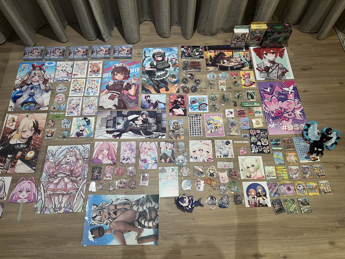 Full AX haul!!!! 

I'll try and tag a bunch of the artists that I got cards from below! If you recognize anyone that I don't have tagged then tag them!!!!