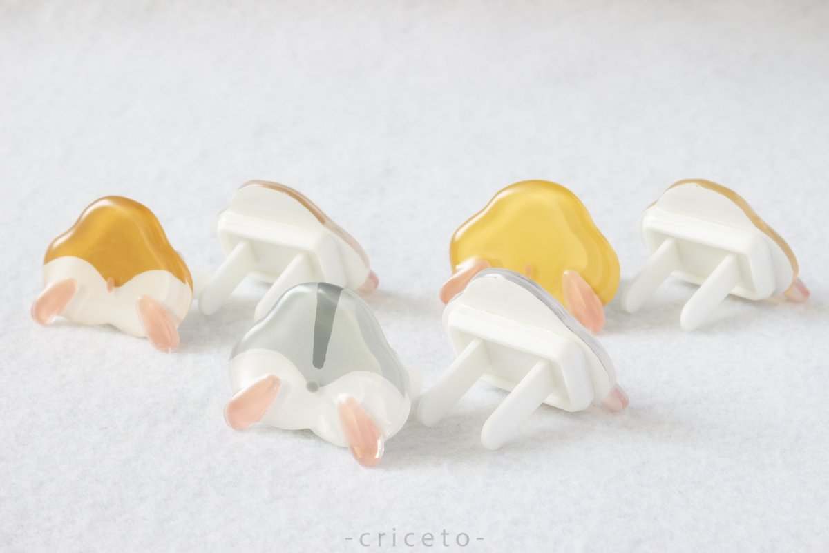 criceto_craft's tweet image. 売り切れておりましたコンセントキャップ3種を出品しました🙌とぅるんとぅるんのハムケツが今なら全種類揃ってますよ🐹✨
ご購入はこちらから⇩ (メルカリ/ラクマ)
profu.link/u/criceto
#ハムスター
#ハンドメイド