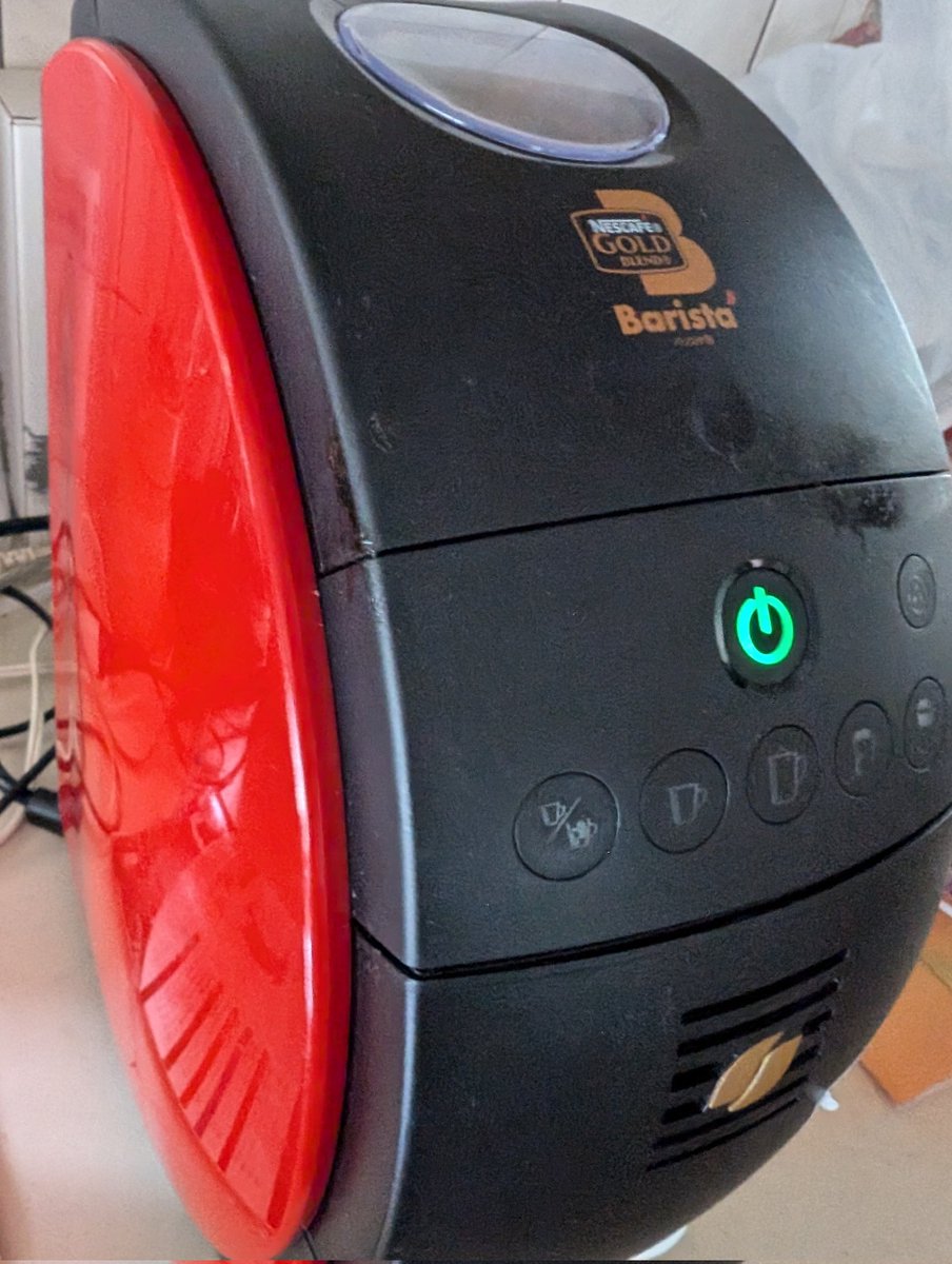 コーヒーバリスタの抽出部の分解掃除やり方いつも忘れます。終わるとヤッター感😋