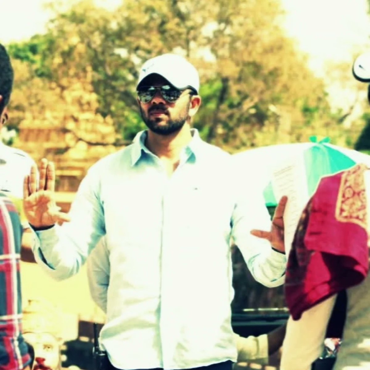 Rohit Shetty Fan Club (@teamshetty) on Twitter photo Are you telling me Bol Bachchan is 13 years old today? It can't be?!!! 🫥 
Missing these days and Rohit Shetty very much!!!!
#RohitShetty #ItsRohitShetty #BolBachchan Are you telling me Bol Bachchan is 13 years old today? It can't be?!!! 🫥 
Missing these days and Rohit Shetty very much!!!!
#RohitShetty #ItsRohitShetty #BolBachchan